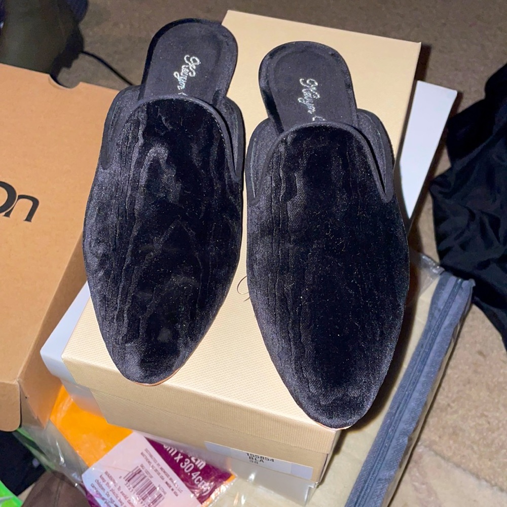 Kevyn Wynn Shoes